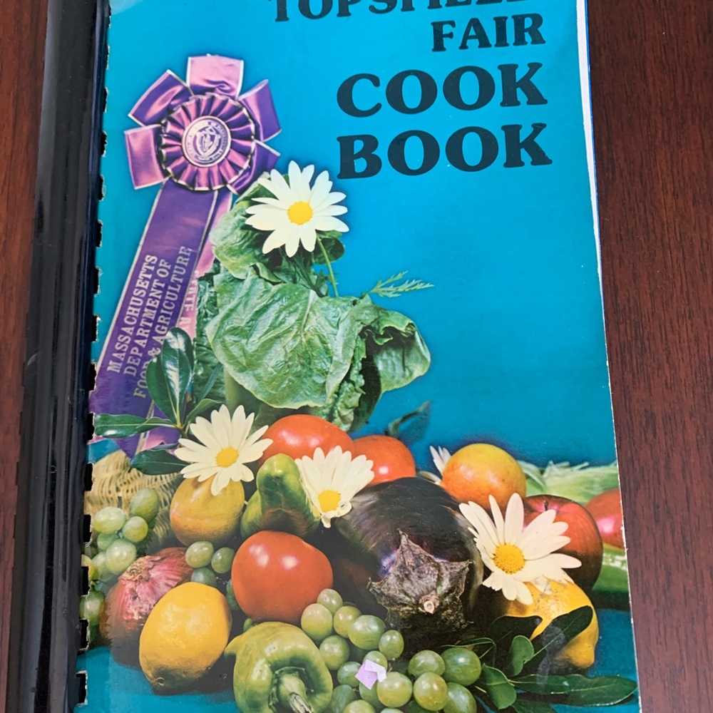 Topsfield Fair Massachusetts Cook Book with Colorful Cover Vtg 1970’s Recipes